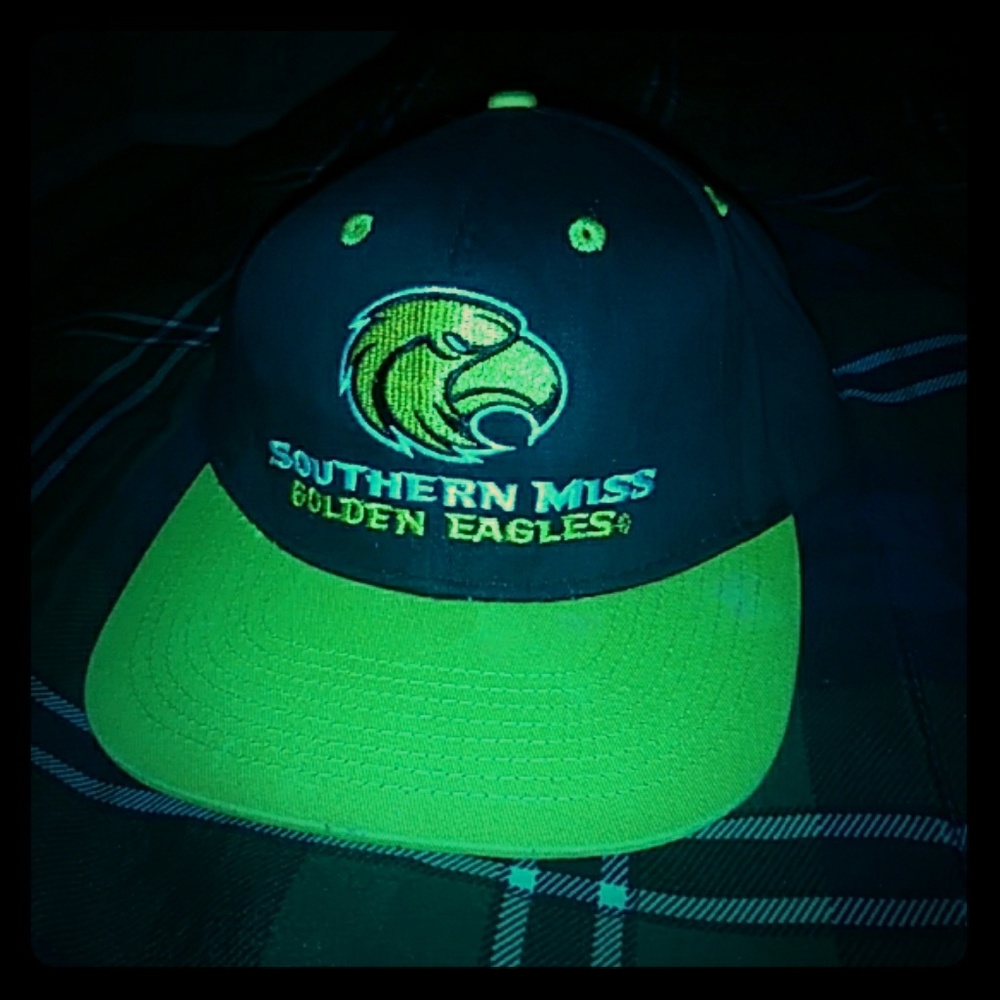 Golden Eagles hat
